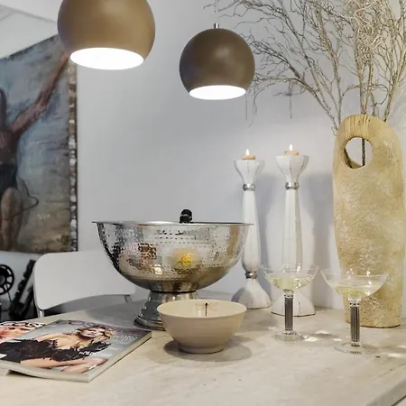 Lysthuset Den Lille - Authentic Wodden House