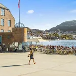 Lysthuset Den Lille - Authentic Wodden House Bergen