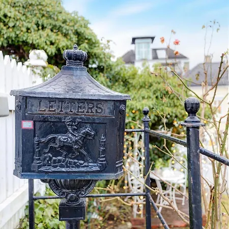 Lysthuset Den Lille - Authentic Wodden House Apartment Bergen